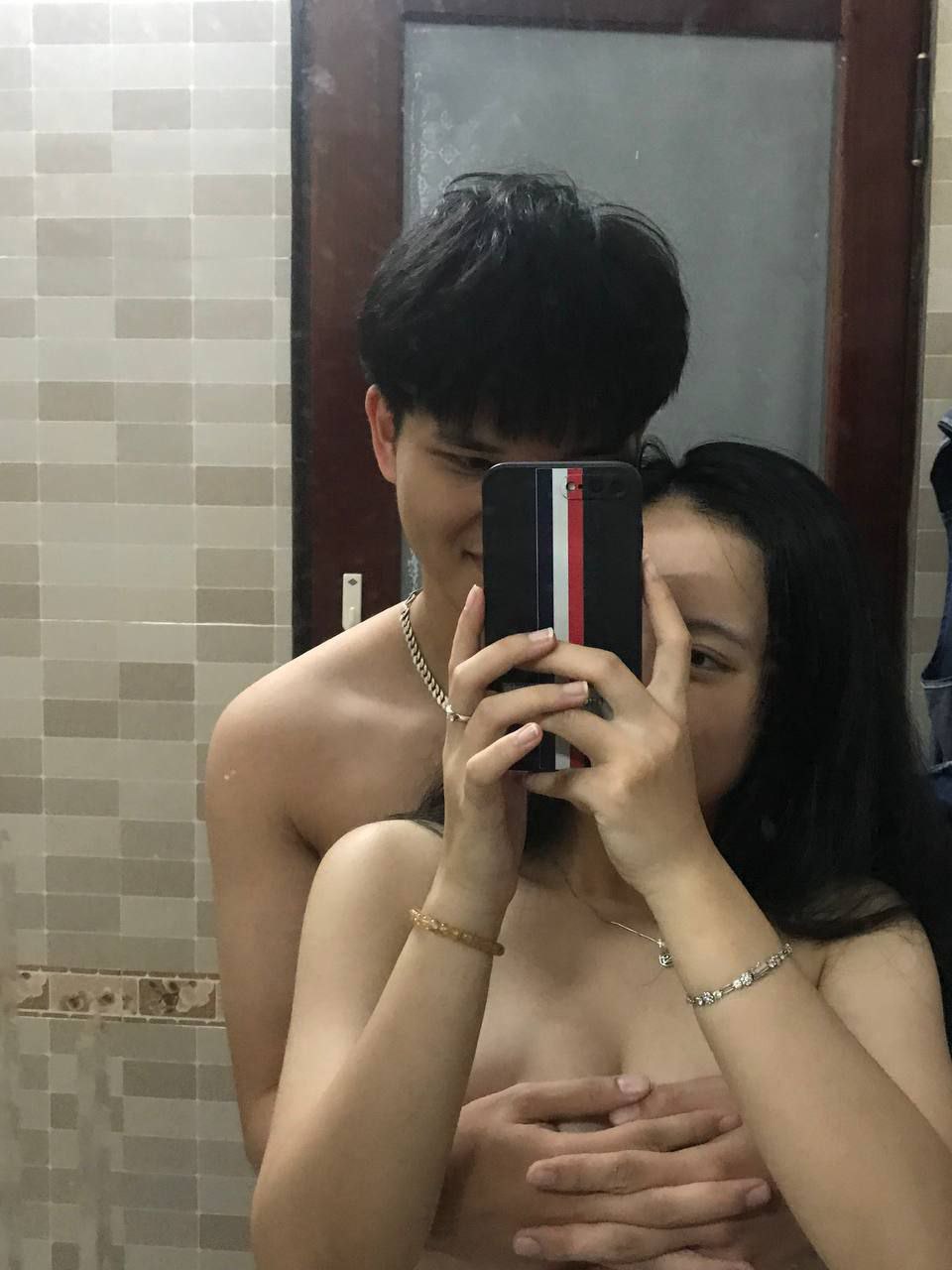 Anh đại gia đụ sưng bím người tình gọi
